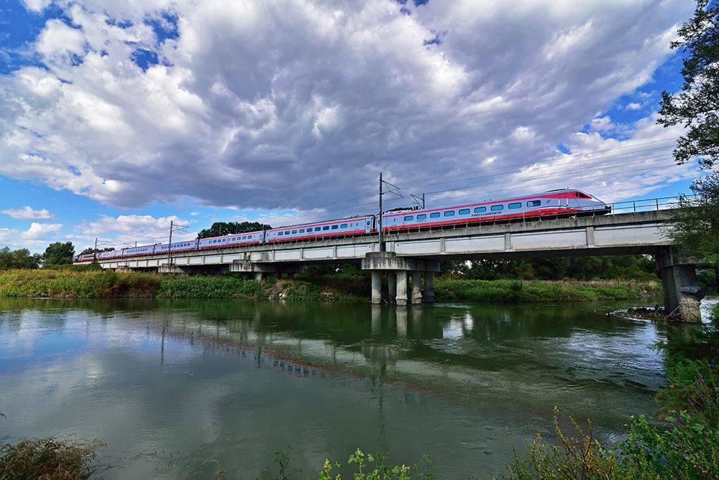 Construction of new Railway Bridges of Gallikos River, at CH. 9+184 of the Railway Line, section R.S. Plateos to T.X.1 Thessalonikis (C.N. 673) (NoBo&AsBo) TSI 1299/2014